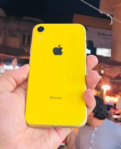 iphone xr yellow colour 128 bg non pta with charger no box