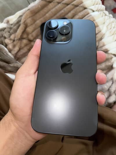 I phone 16 pro max / JV/256GB/03350714860