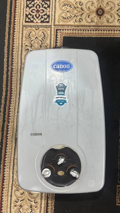 Instant Gas Geyser - Canon 10L, used hardly for 2 seasons