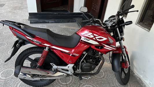 Honda CB 150F