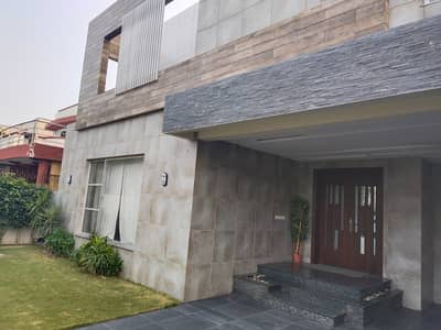 10-Marla Used House For Sale At Investor Rate Near Commercial Park