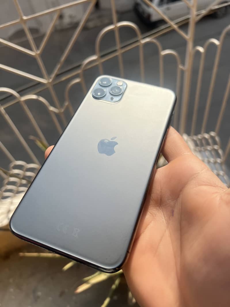 iPhone 11pro max 0