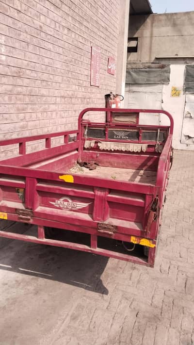 Good looking 70 percent body wise machenical ok hai no work