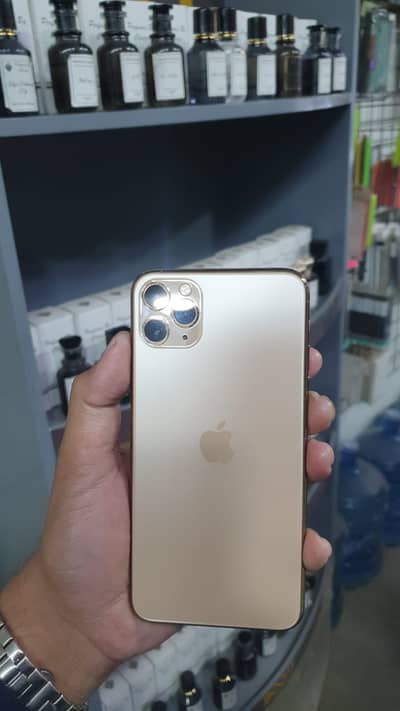 Apple iPhone XS Max 64GB PTA Approved 79% Battery