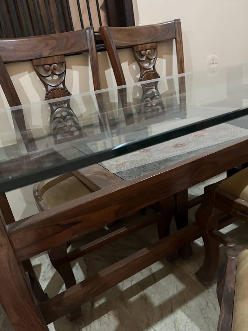 Dining table 6 seaters 0