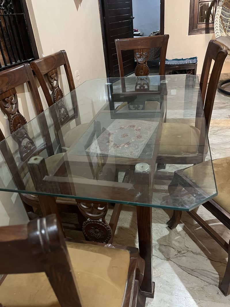 Dining table 6 seaters 2