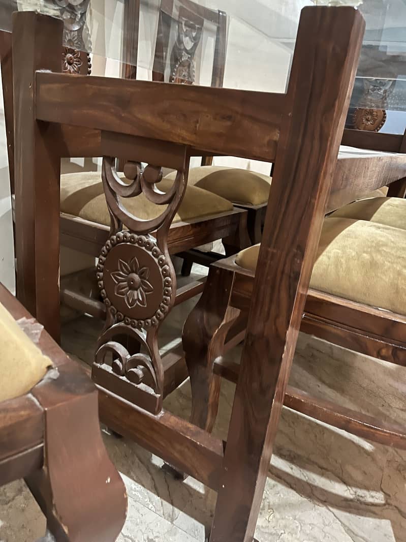 Dining table 6 seaters 3