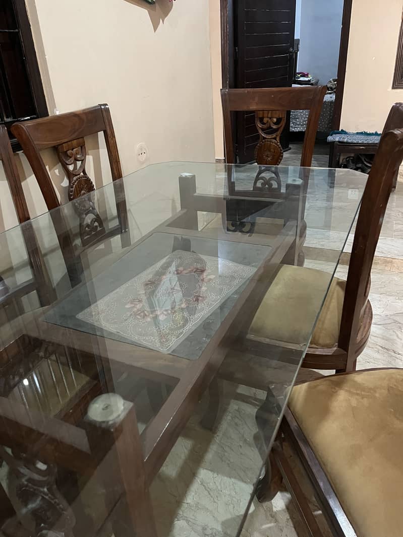 Dining table 6 seaters 5