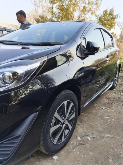 aqua s lane assist,radar,parking sensor, auto braking