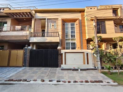 5 Marla Very Beautiful Brand New Ultra Modern House For SALE In Johar Town Phase-2 Super Hot Location A++ Cunstriction