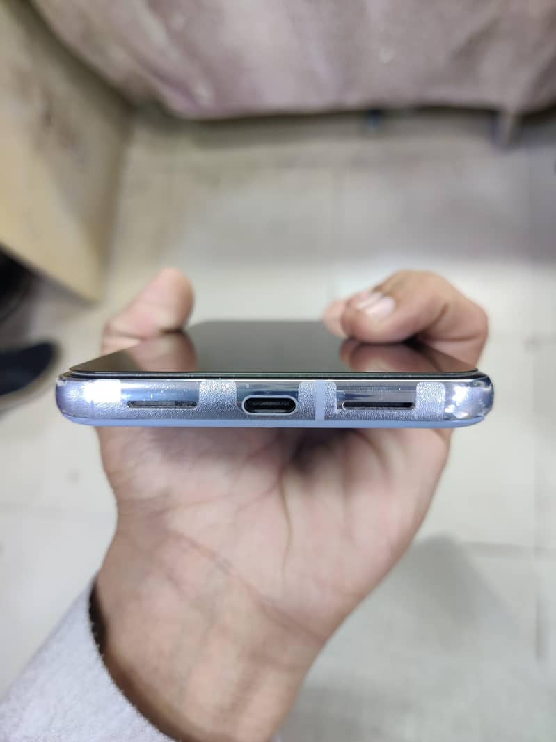 GOOGLE PIXEL 8 PRO 4