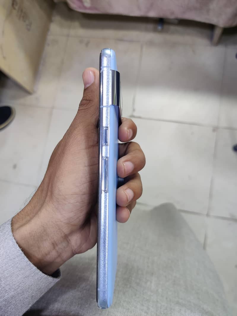 GOOGLE PIXEL 8 PRO 6