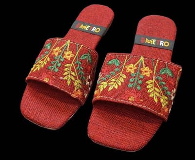 Women’s formal slipper (red)