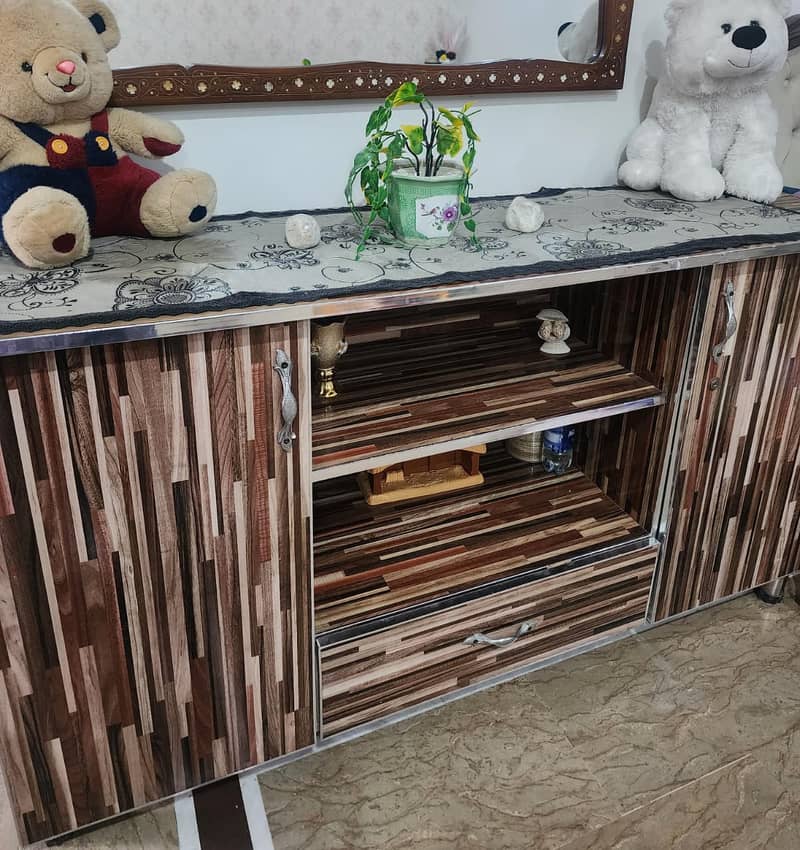 Table /Study table/Table For sale/ Small table 1