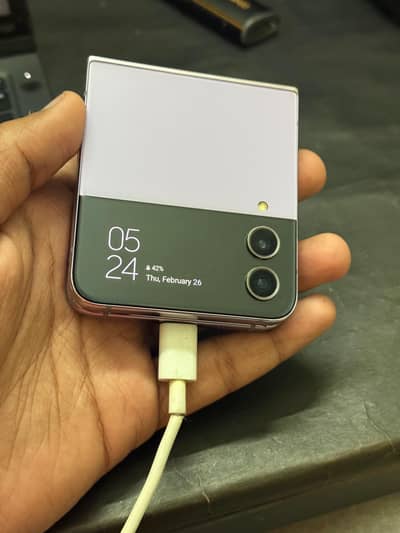 Samsung Z Flip 4