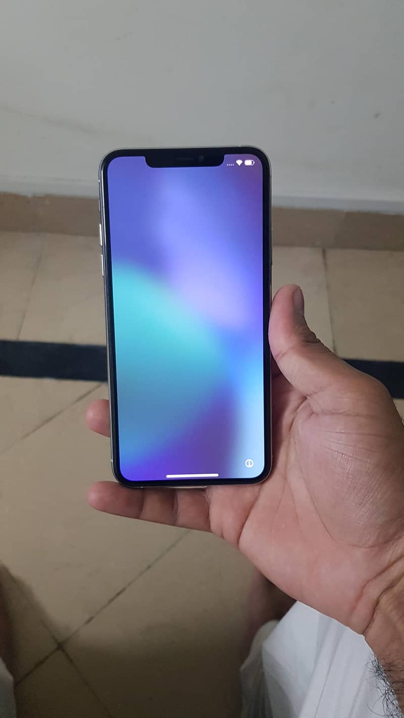 IPhone 11 pro max 1