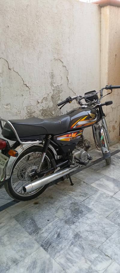 Honda CD 70 Black 2022