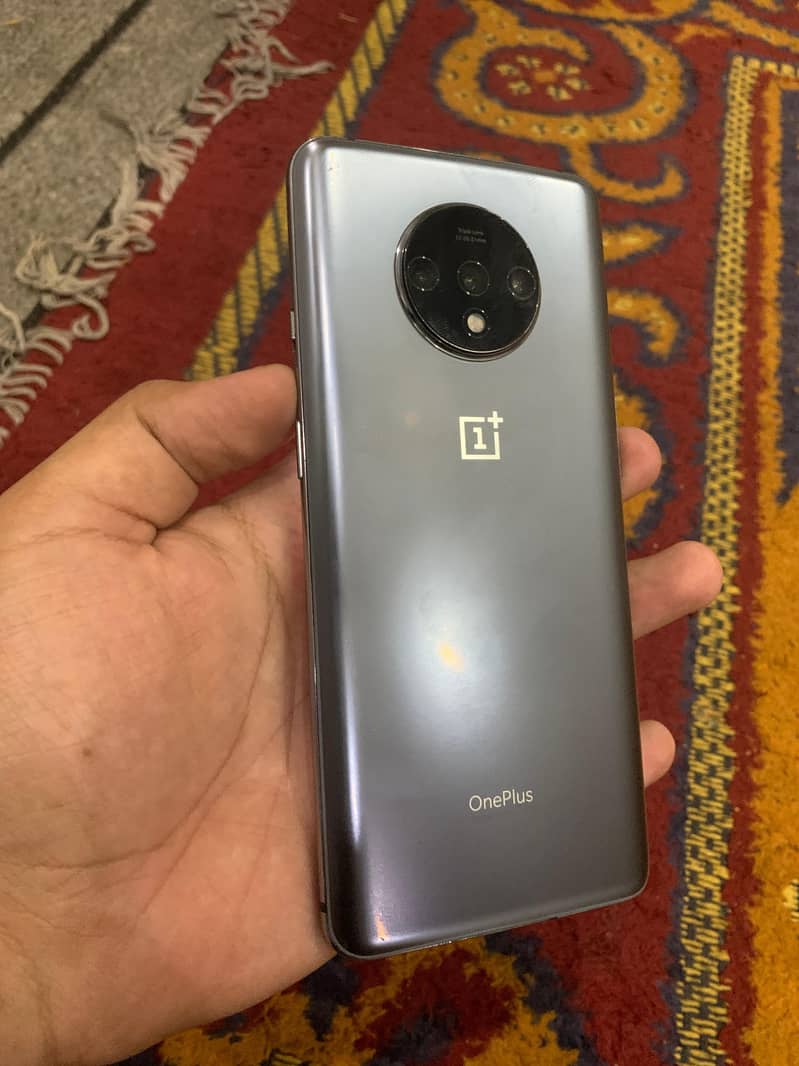 OnePlus 7t 1