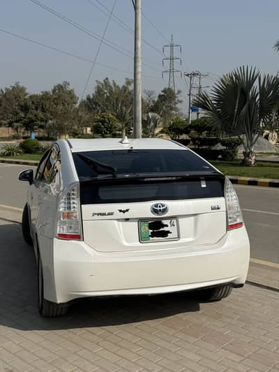 Toyota prius G touring  leather package 1.8 hybrid