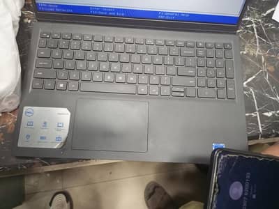 Dell Inspiron 3521