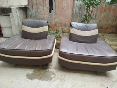 Sofa Set Urgent for sale