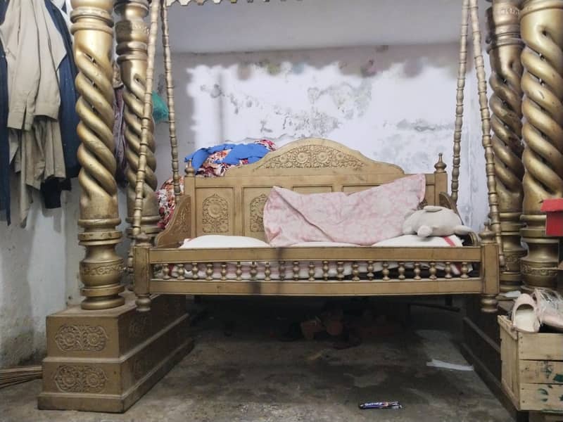 چنیوٹی جھولا ٹوٹل سولڈ 4