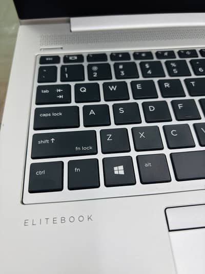 HP ELITE BOOK 840G6 8/256