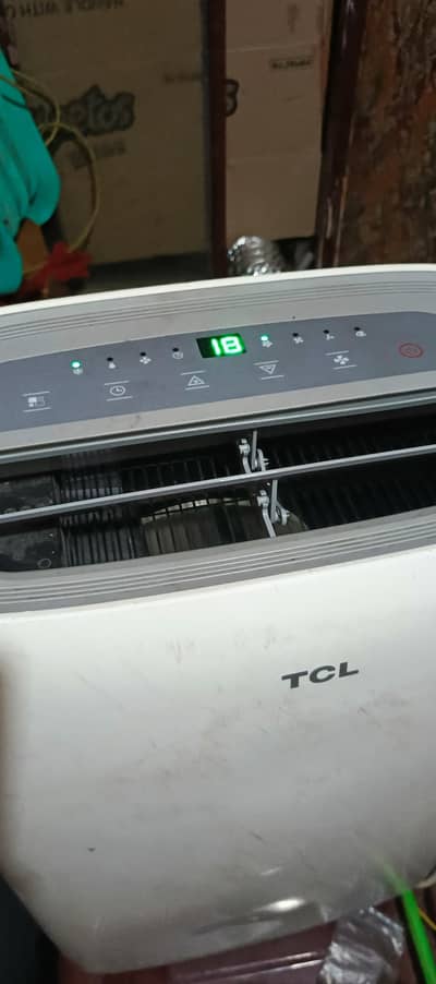 tcl 110 volts standing portable ac. 10 ton