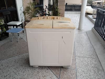 Dawlance Wide DW- 8200 washing machineand drier in Excellent condition