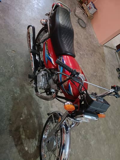 Honda 125 10/10 condison all ok bike