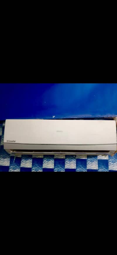1 - Ton DC Inverter AC - Excellent condition