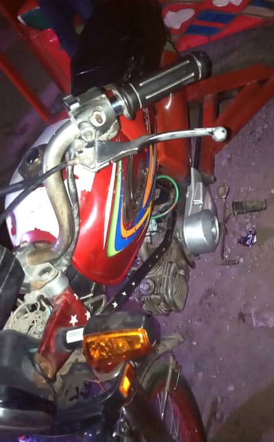 Chingchi riksha for sale good condition  ghar Mr use  h phone number