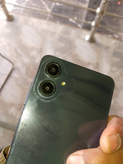 4 64 ha all ok ga gar ka used ha phone