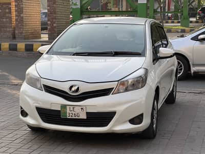 Vitz 2011 neat and clean NON ACCIDENT OWN name