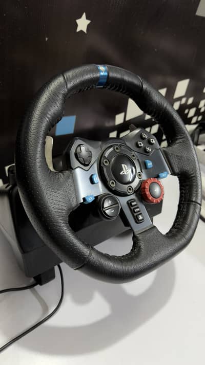 Logitech g29 Driving Force Racing wheel for Playstation 4/5 and PC
