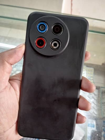 tecno spark 30 pro 8+128 all  okay no anny asuu  condstion thori raff