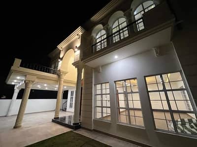 2 KANAL HOUSE IS AVAILABLE FOR SALE IN GARDEN TOWN