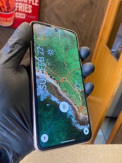 Google pixel 8 condition 10 water pack