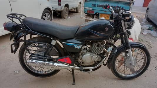 Suzuki GS 150cc Euro 2 2013