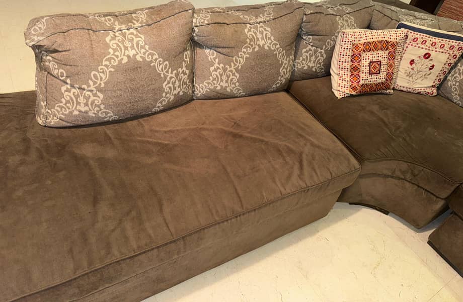 L-Shaped Sofa 7