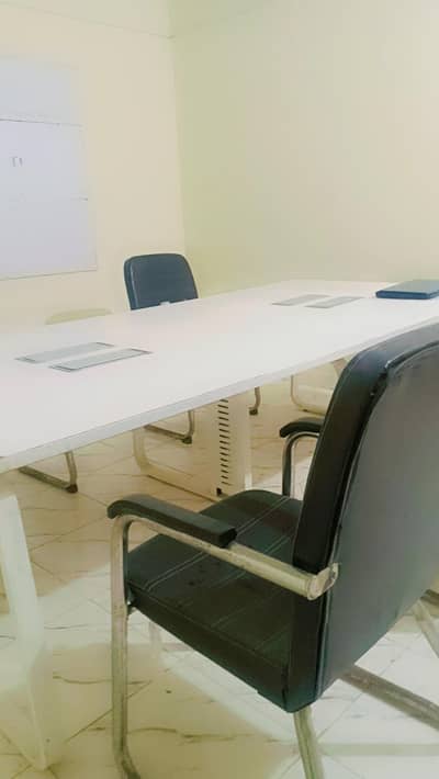 De-attachable office + conference table and chairs