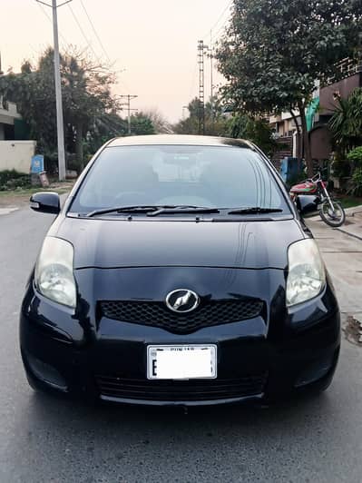 Toyota Vitz 2010/2013