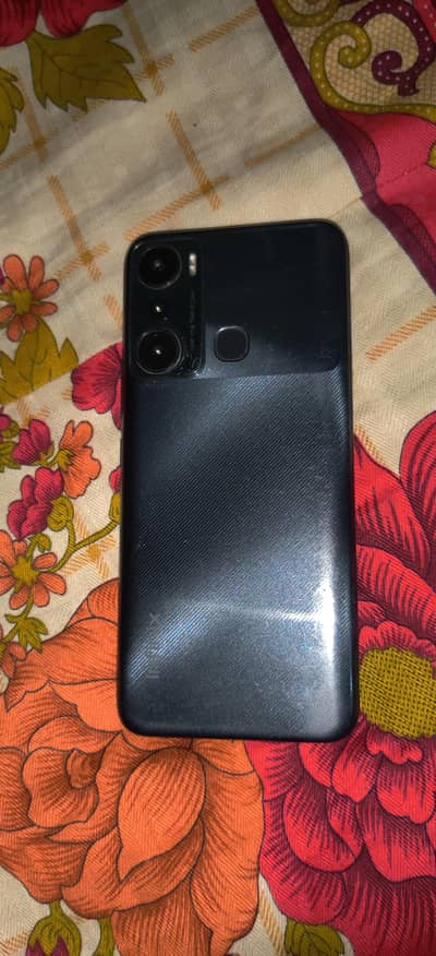 INFINIX HOT 20i / 4GB + 128GB