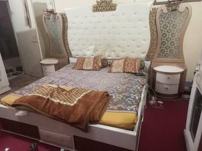 whole furniture sell