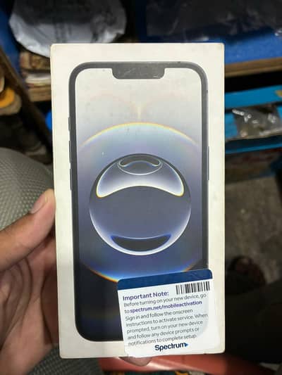 iphone 16e 128gb 10/10 jv with box