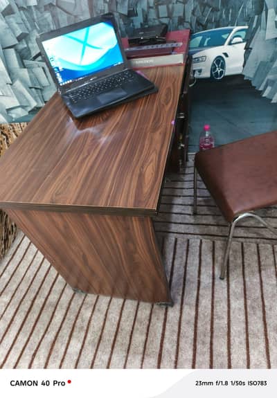 office well furnishe