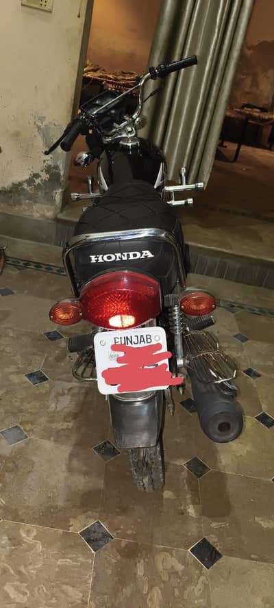 10by10 condition one hand use copy latter okay