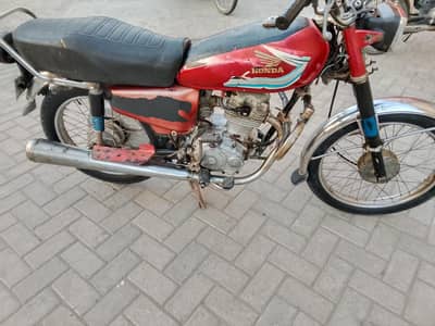 engine kam kam hona Hy chalte thk Hy  03073012158 per call kr len