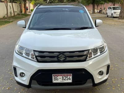 Suzuki Vitara, 2018 (1.5 Automatic) Pearl white.