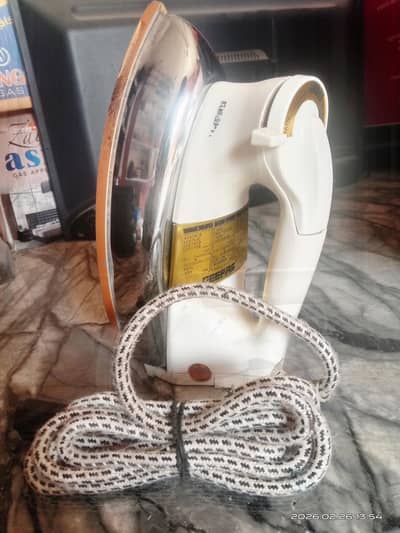 2nd Hand Original Geepas Brand Iron In Excellent Condition 